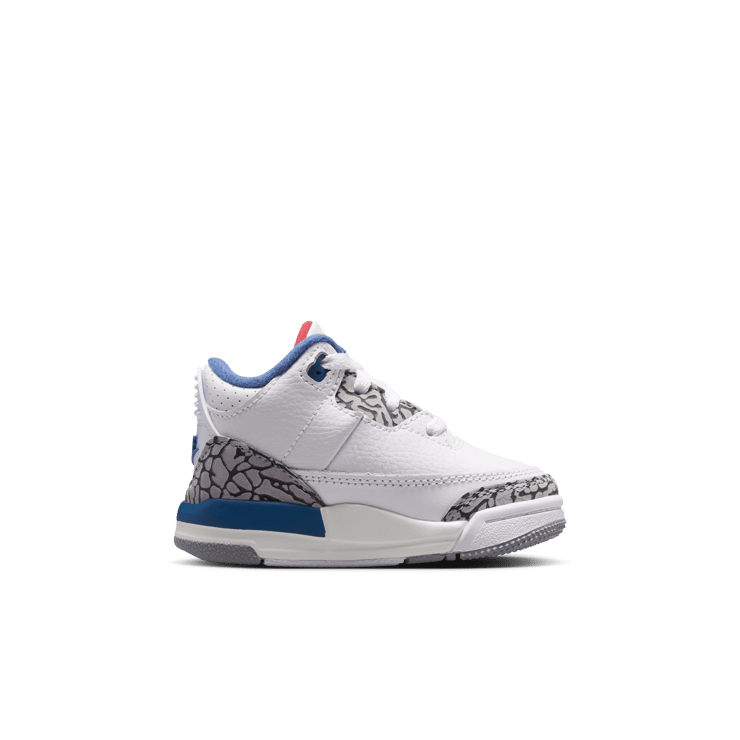 Air Jordan 3 Retro True Blue (TD) Angle 2