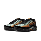 Nike Air Max Plus OG Premium Desert Monarch Angle 4