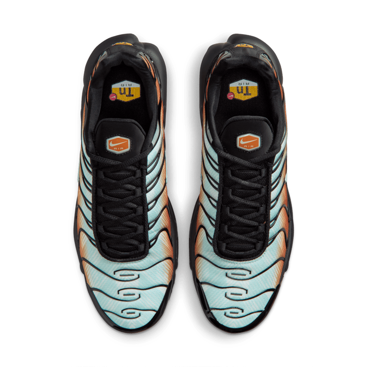 Nike Air Max Plus OG Premium Desert Monarch Angle 3