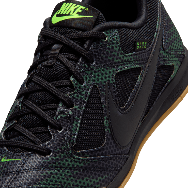 Nike Gato LV8 Pro Green Angle 3