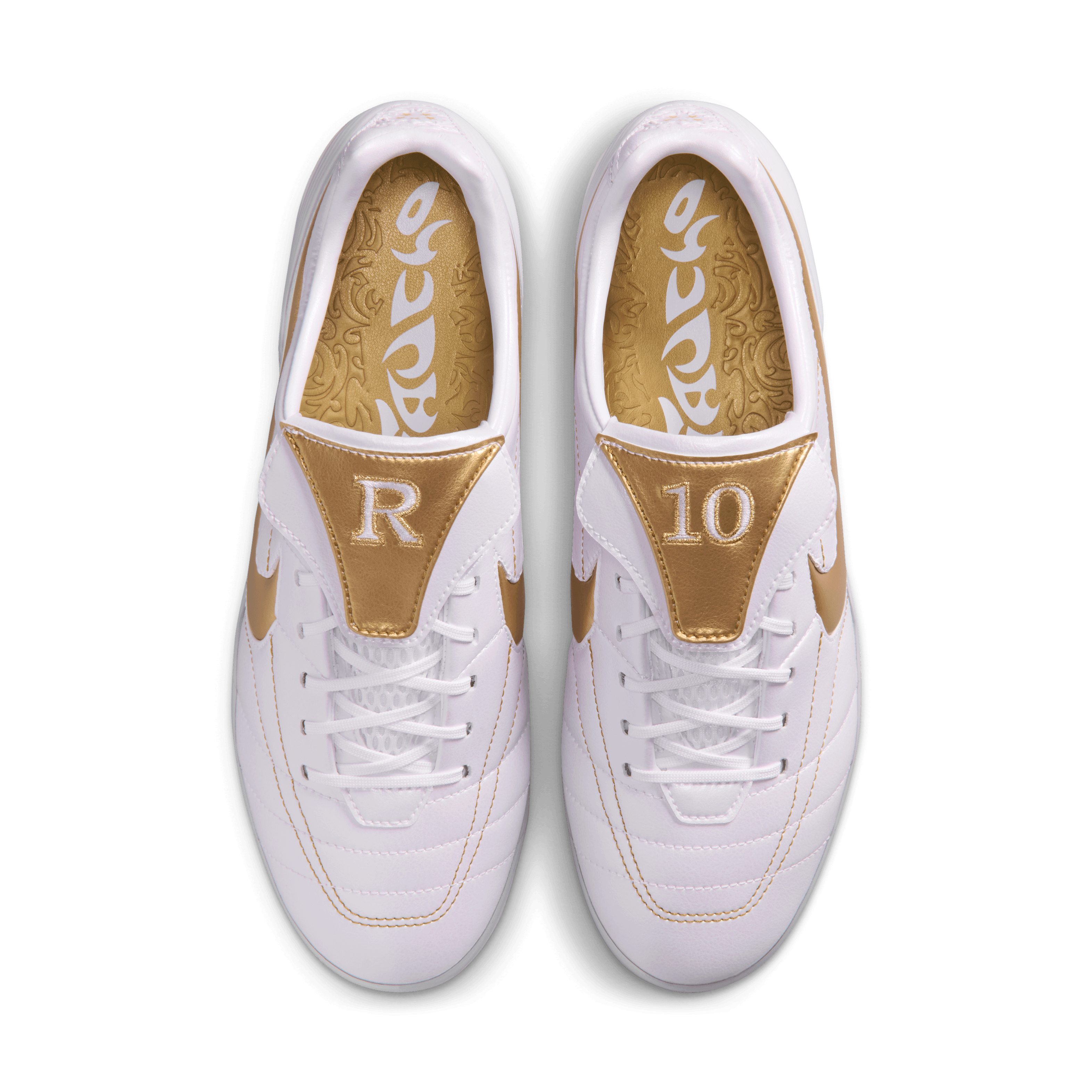 Nike Cryoshot Tiempo Legend R10 Angle 3