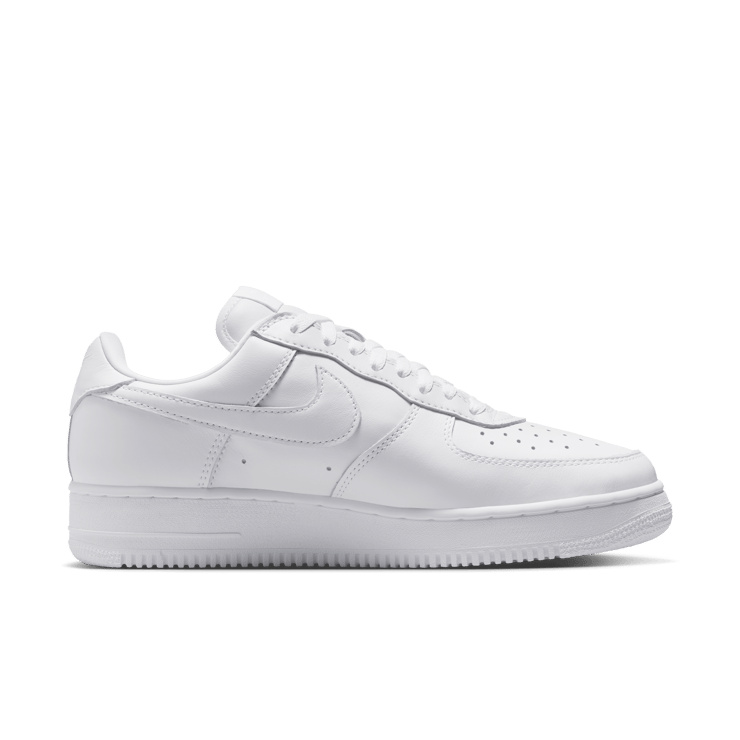 Nike Air Force 1 Low '01 Triple White Angle 2