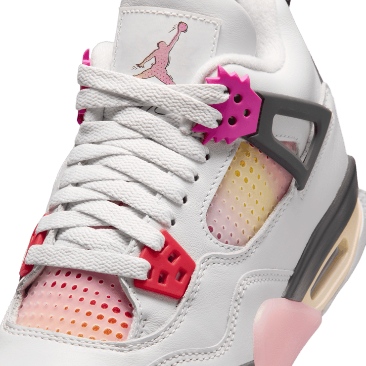 Air Jordan 4 Retro Comic (GS) Angle 6