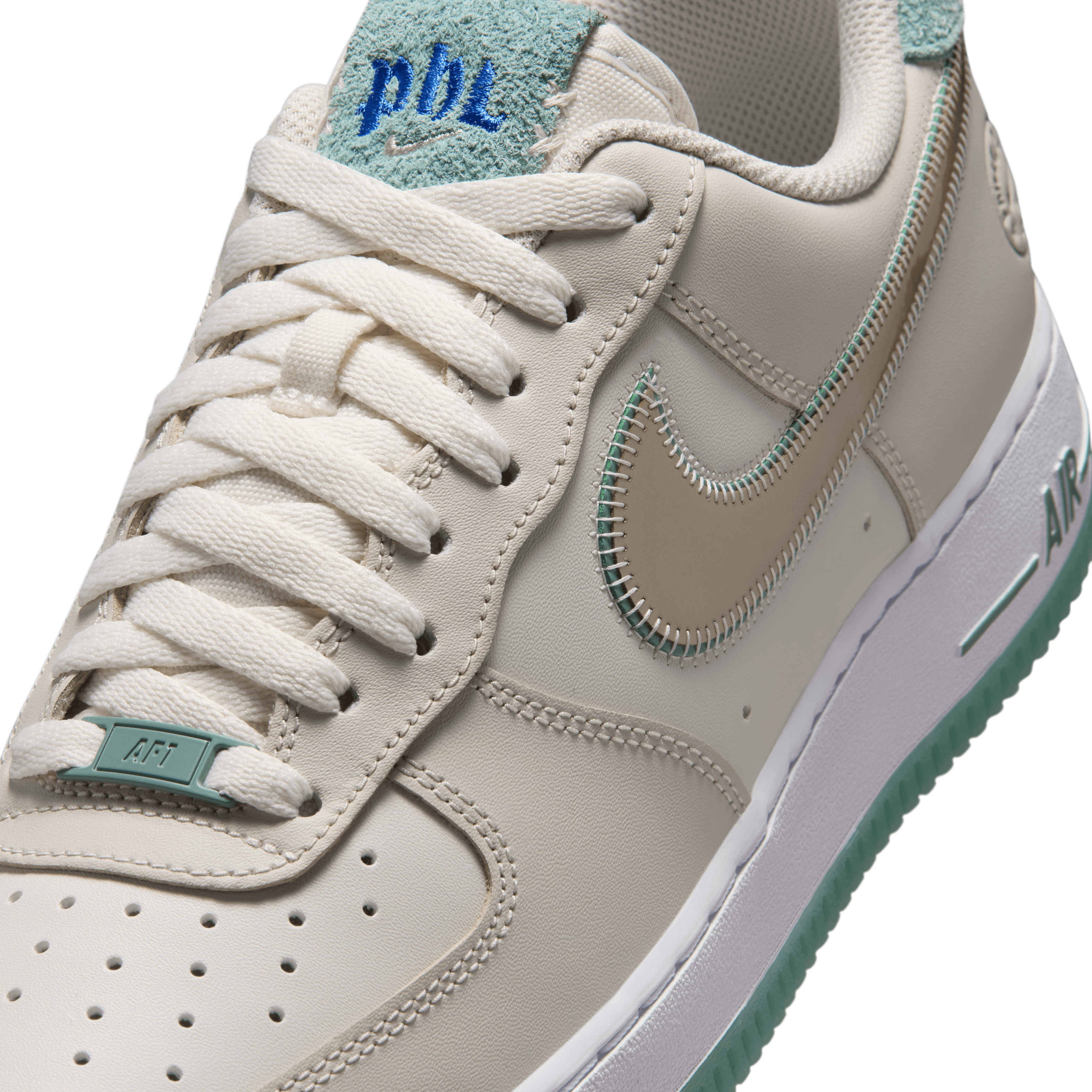 Nike Air Force 1 Low '07 Philadelphia  Angle 6