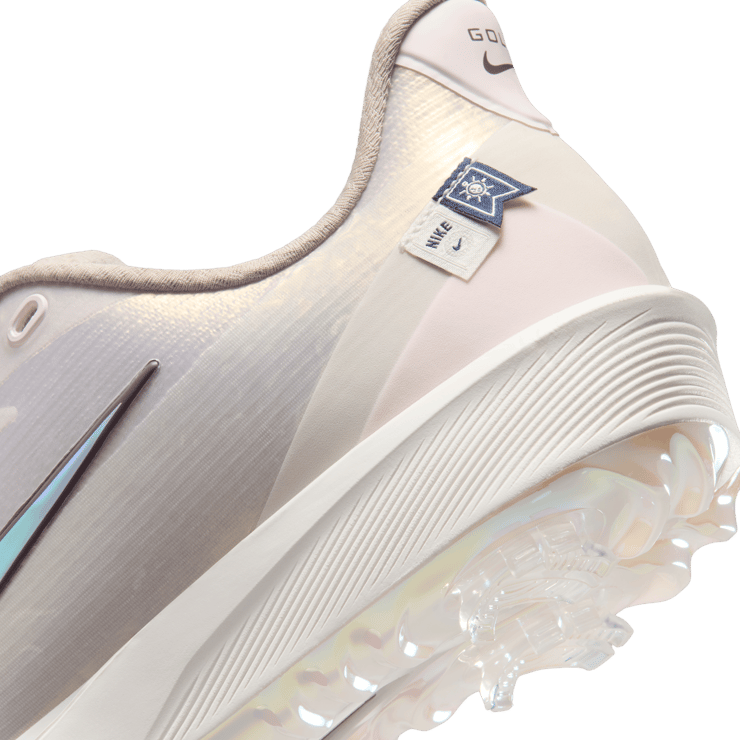 Nike NEXT% Tour 3 US Open Angle 8