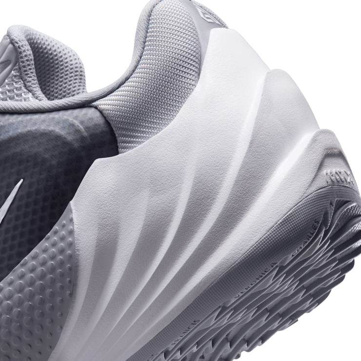 Nike Giannis Freak 8 Wolf Grey Angle 7