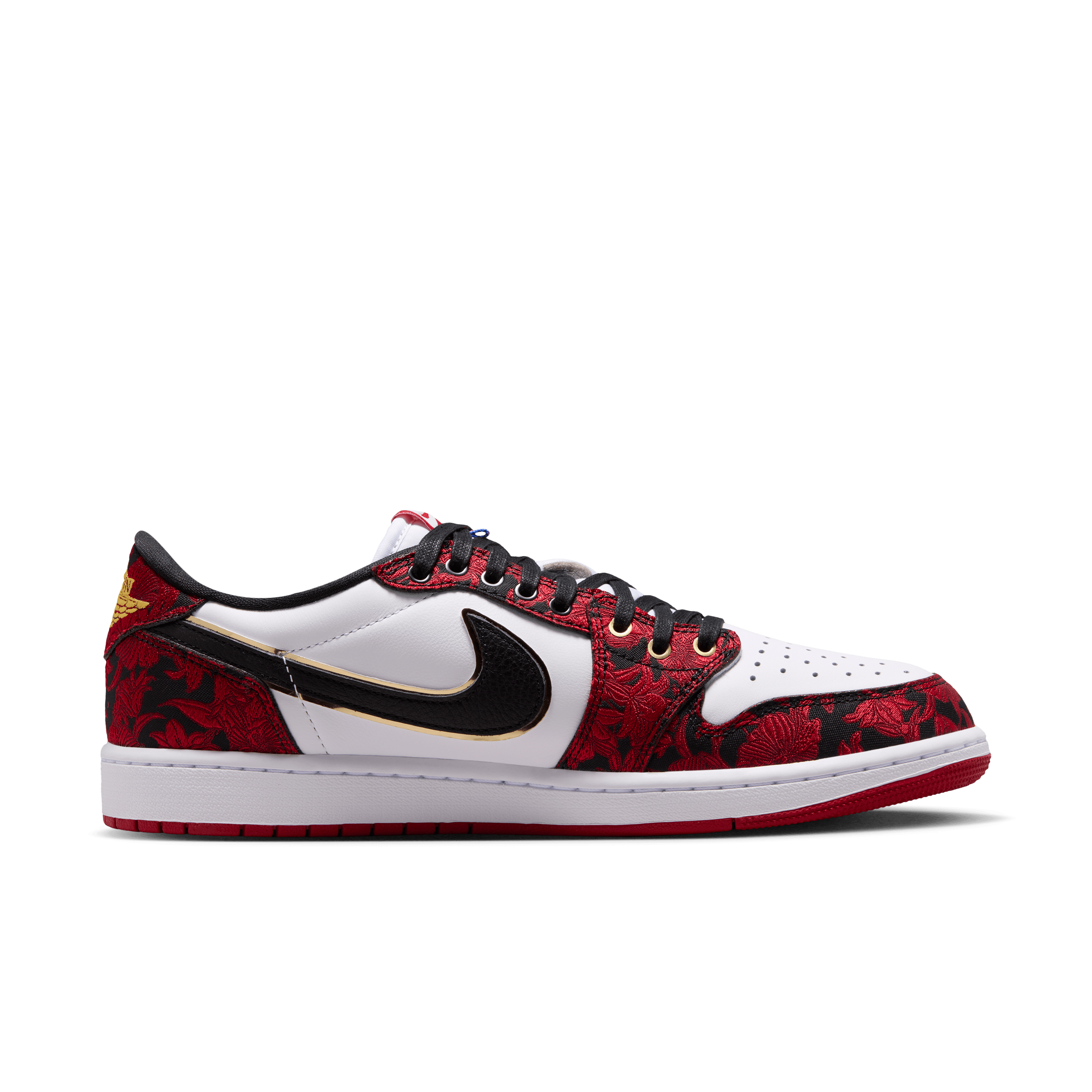 Air Jordan 1 Retro Low OG Last Dance at the Garden Angle 2