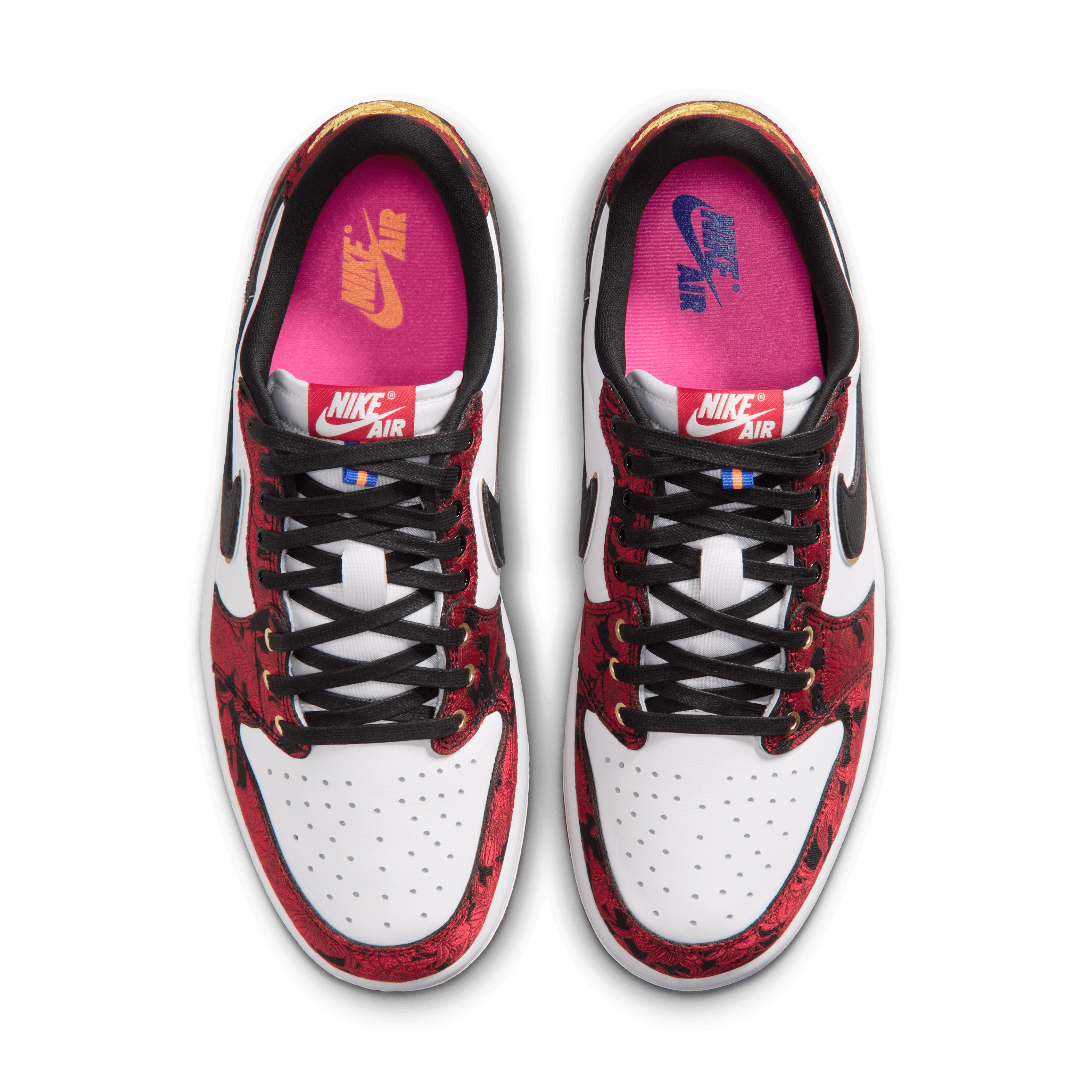 Air Jordan 1 Retro Low OG Last Dance at the Garden Angle 3