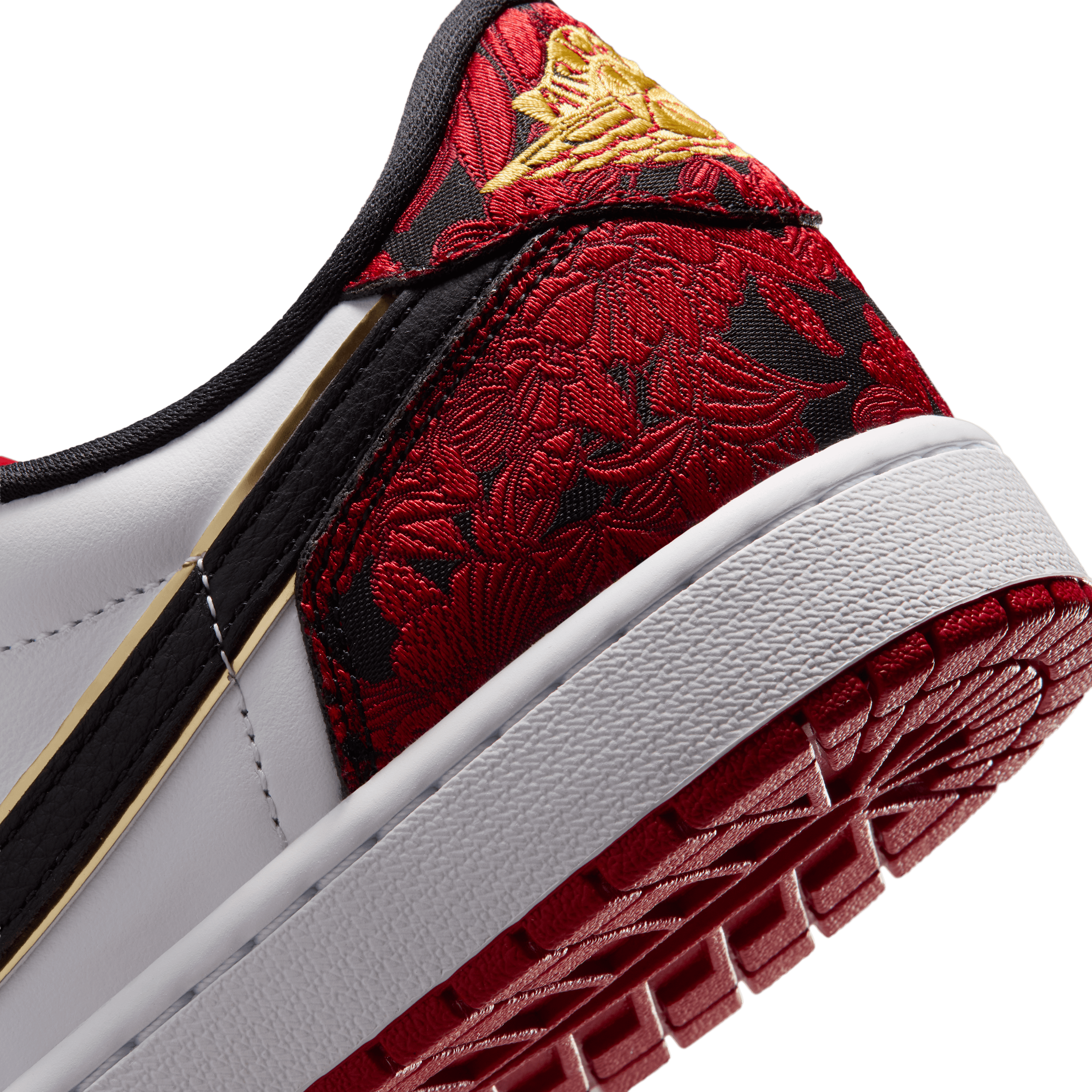 Air Jordan 1 Retro Low OG Last Dance at the Garden Angle 7
