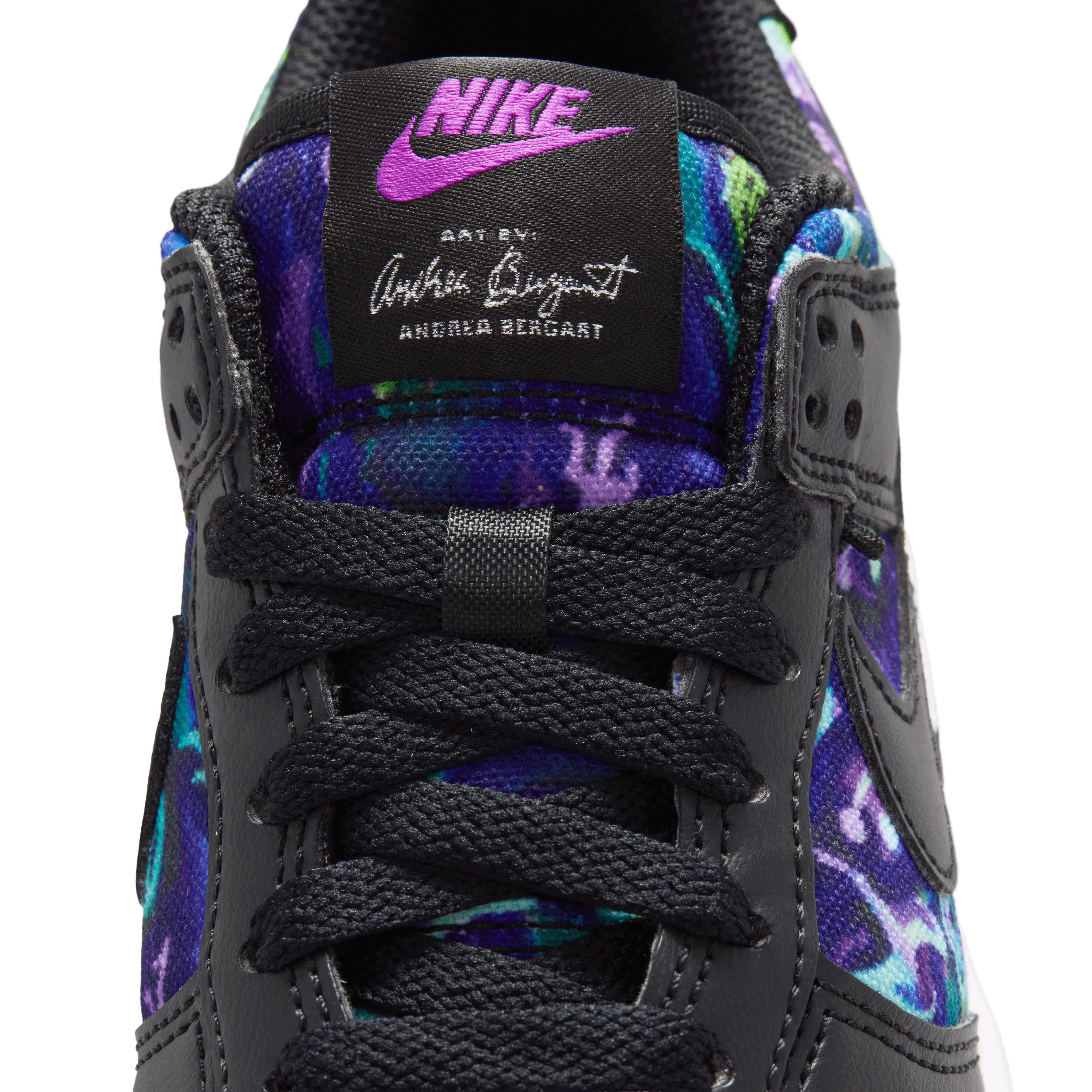 Nike Dunk Low Andrea Bergart (GS) Angle 8