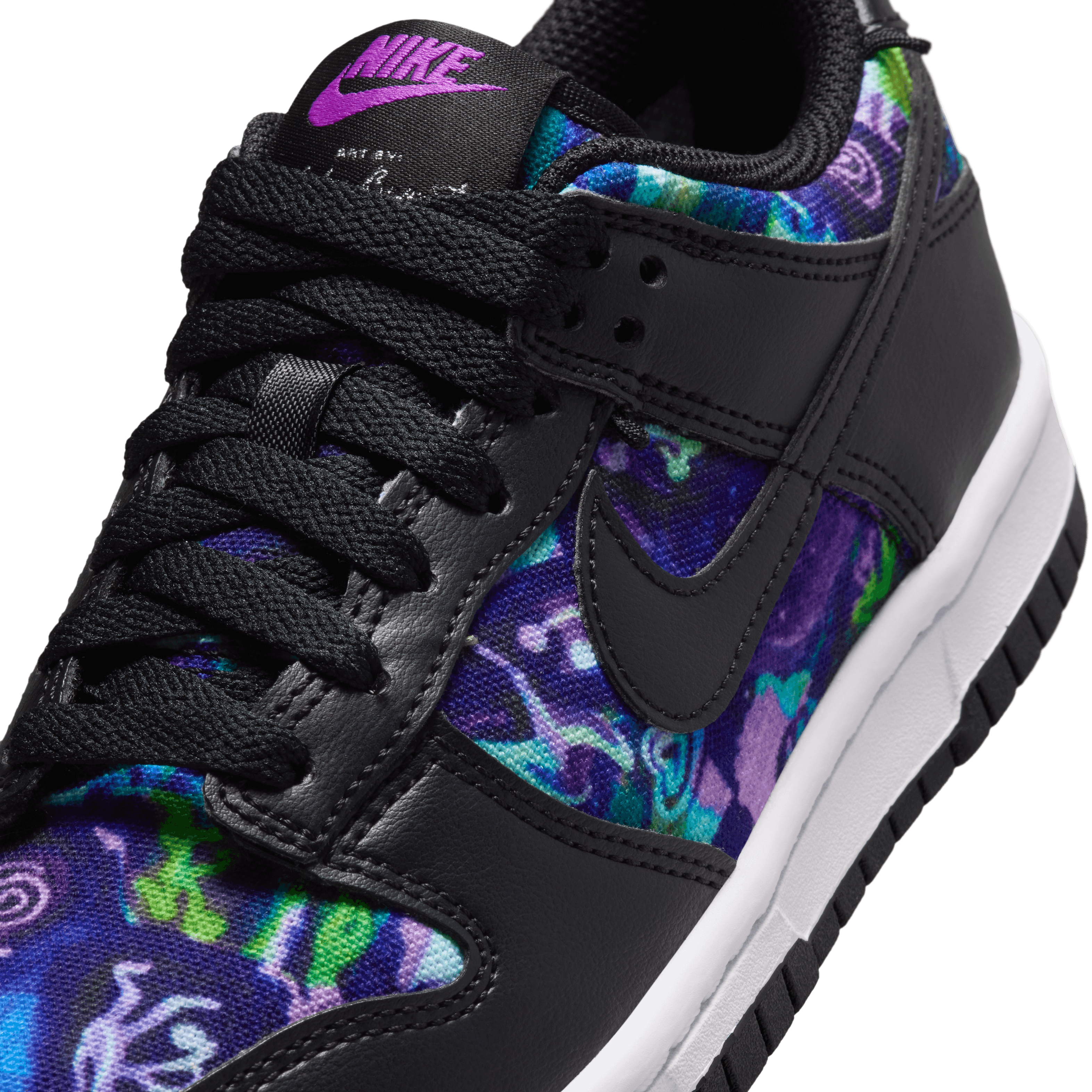 Nike Dunk Low Andrea Bergart (GS) Angle 6