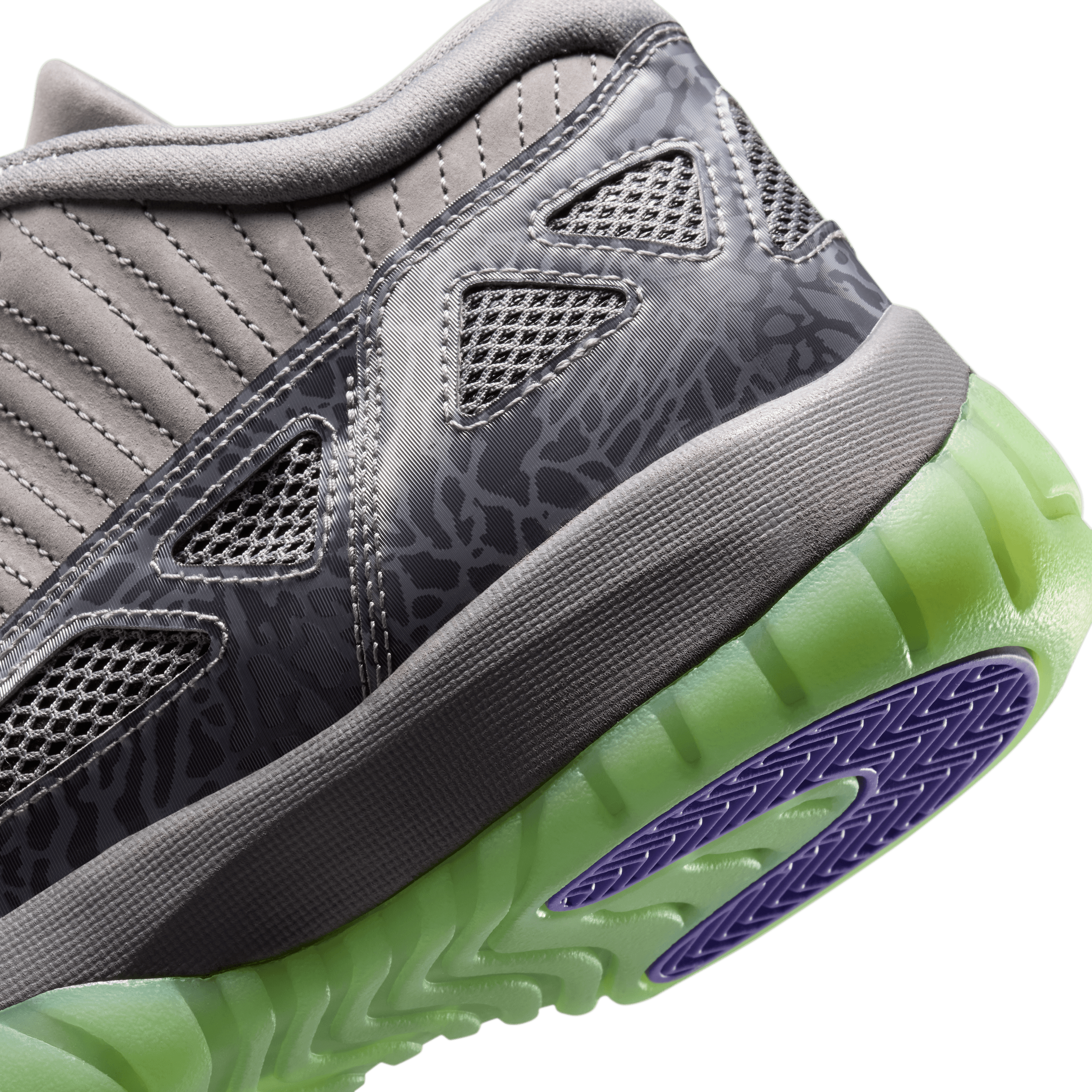 Air Jordan 11 Retro IE Quai54 Angle 7