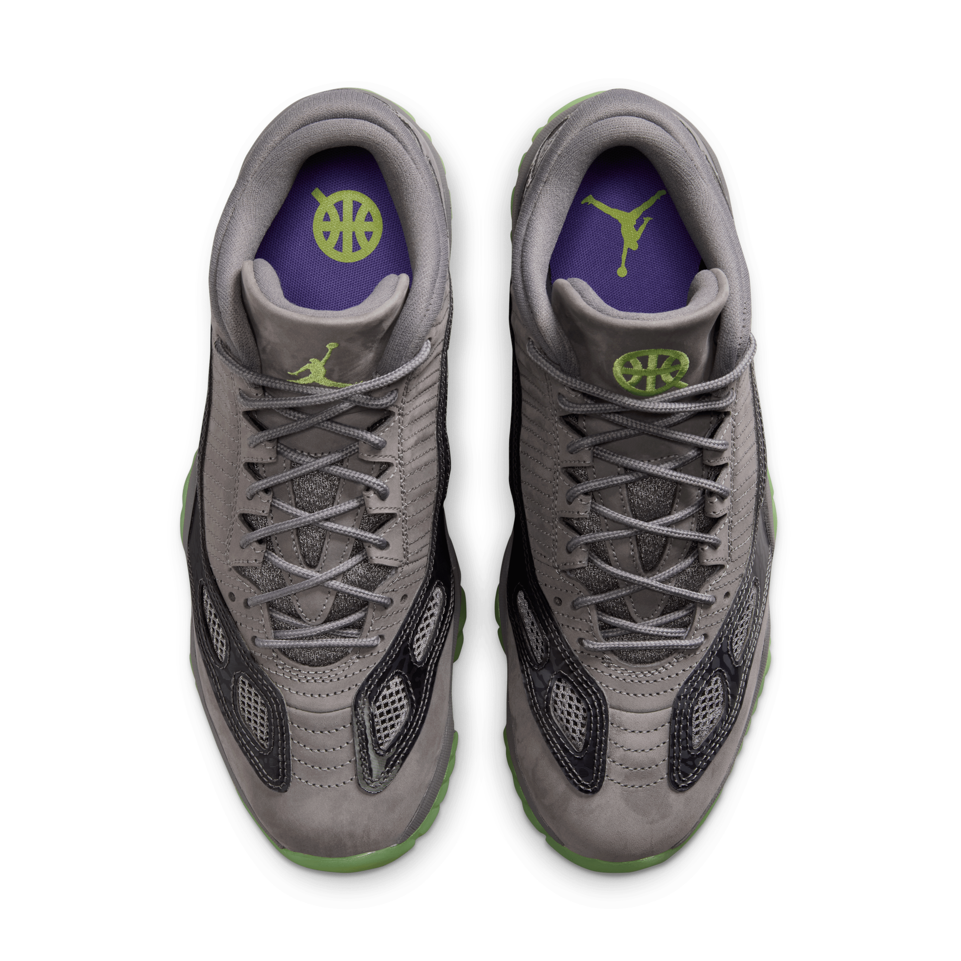 Air Jordan 11 Retro IE Quai54 Angle 3