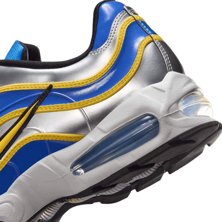 ナーヴギア スーパーレア Nike's Latest World Cup Hybrid Puts a Mercurial R9 Upper on an Air