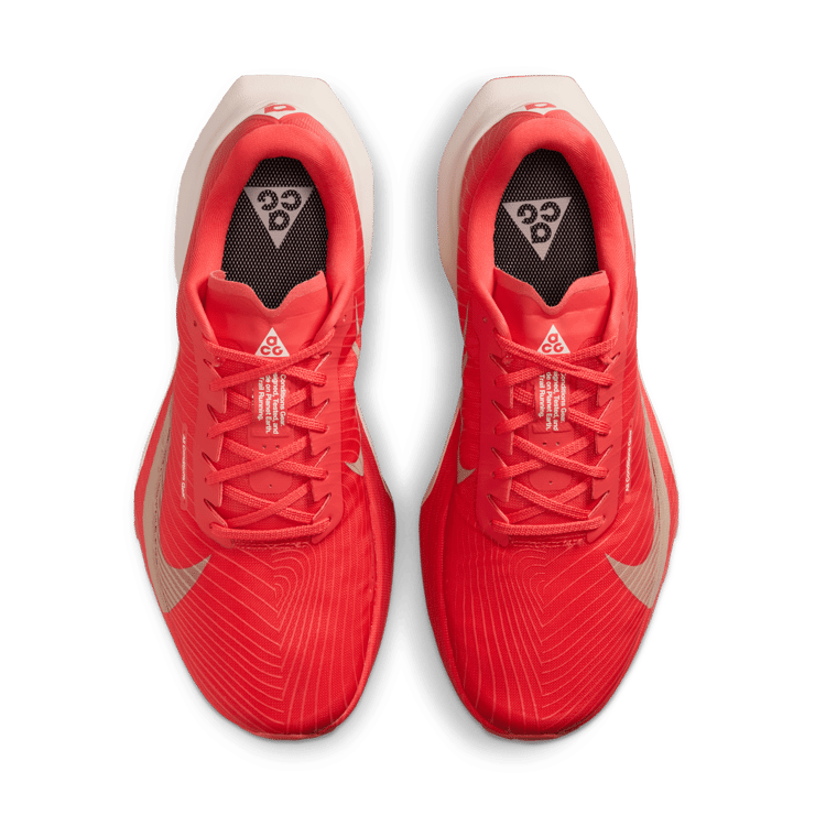 Nike ACG Ultrafly Trail Light Crimson Angle 3
