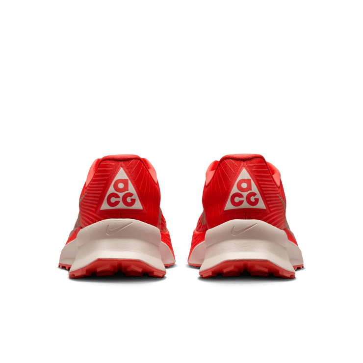 Nike ACG Ultrafly Trail Light Crimson Angle 5