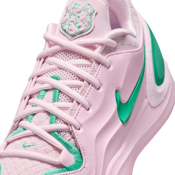 Nike A'Two Pinkies Up Angle 6