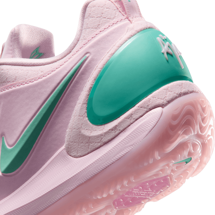 Nike A'Two Pinkies Up (GS) Angle 7