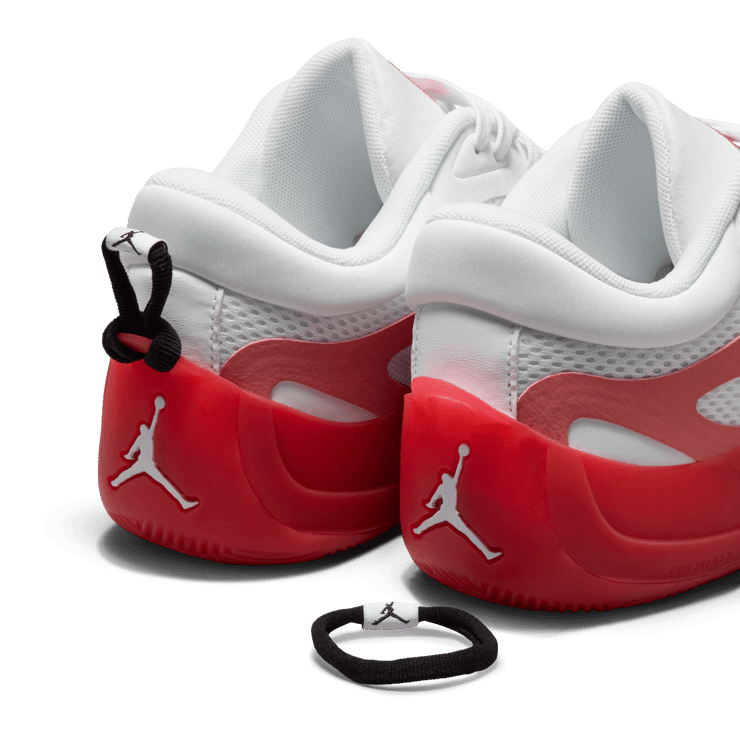 Jordan Heir Series 2 Desert Berry (W) Angle 9