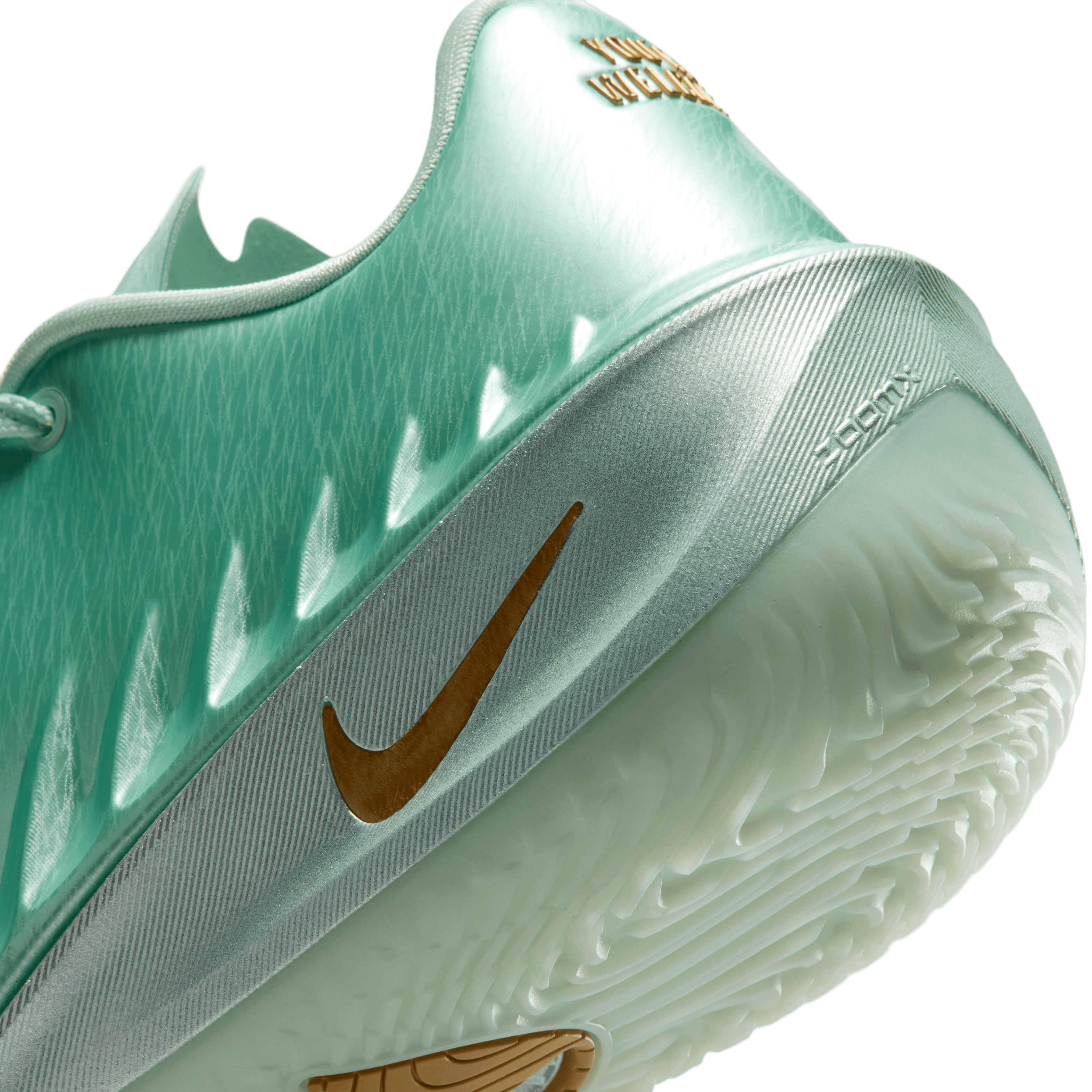 Nike GT Cut 4 NY vs. NY Victor Wembanyama PE Angle 7
