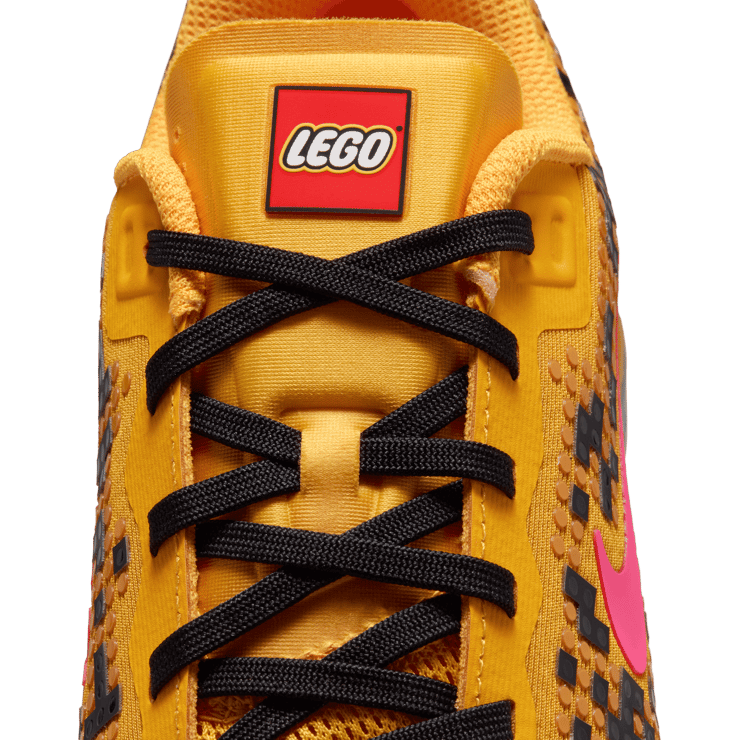 Nike Air Max Phoenix LEGO University Gold (GS) Angle 8