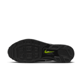 Nike Zoom Streak 3 Black Summit White Angle 1