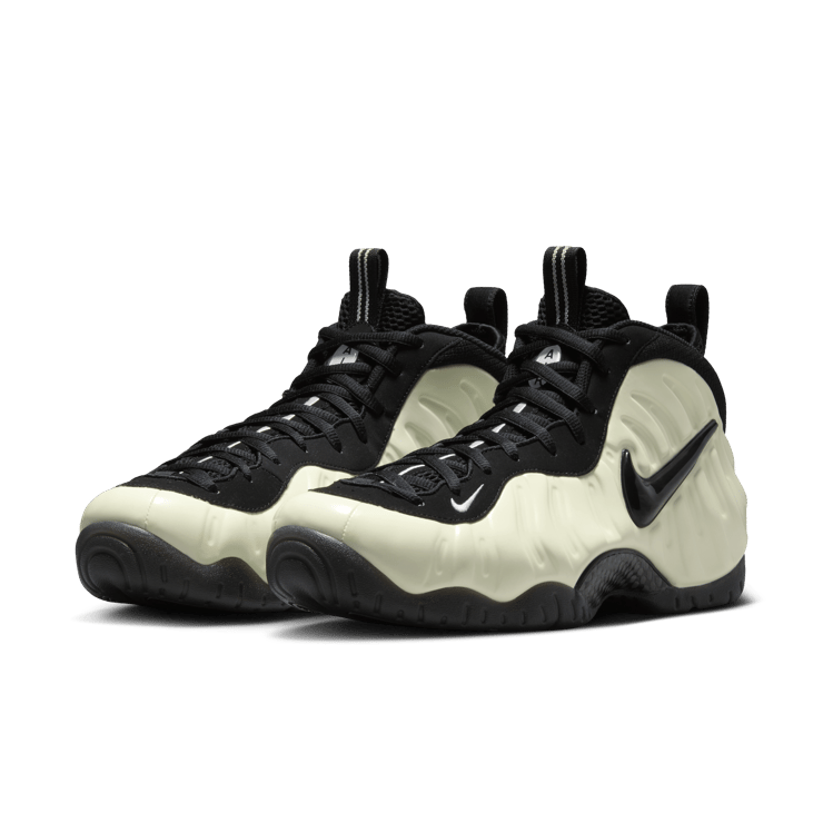 Nike Air Foamposite Pro Glow-In-The-Dark Angle 4
