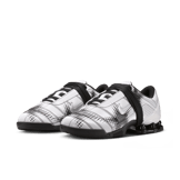 Nike Total 90 Shox Magia White Black (W) Angle 4