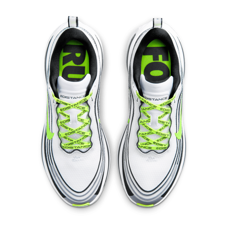 Nike Vomero Plus Distance Angle 3