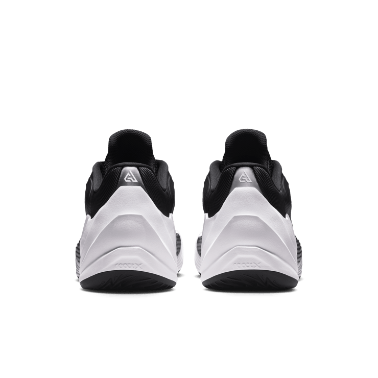 Nike Giannis Freak 8 Black White Angle 5