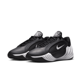 Nike Giannis Freak 8 Black White Angle 4