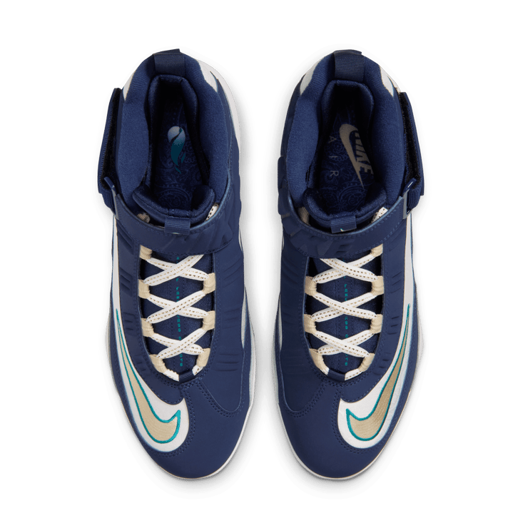 Nike Air Griffey 1 Metal Cleat Hall of Fame Angle 3