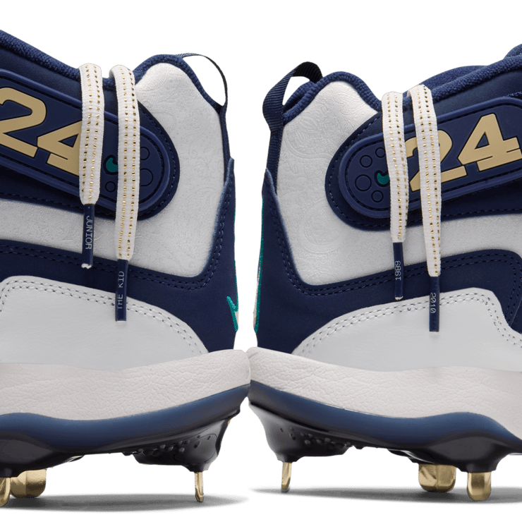Nike Air Griffey 1 Metal Cleat Hall of Fame Angle 10