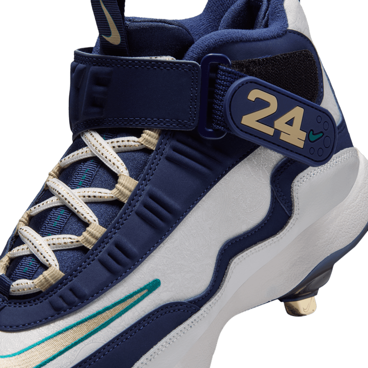 Nike Air Griffey 1 Metal Cleat Hall of Fame Angle 7