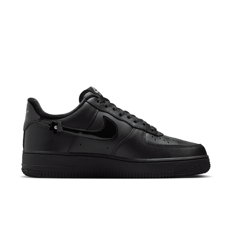 Nike Air Force 1 Low '07 Flowers Black (W) Angle 2