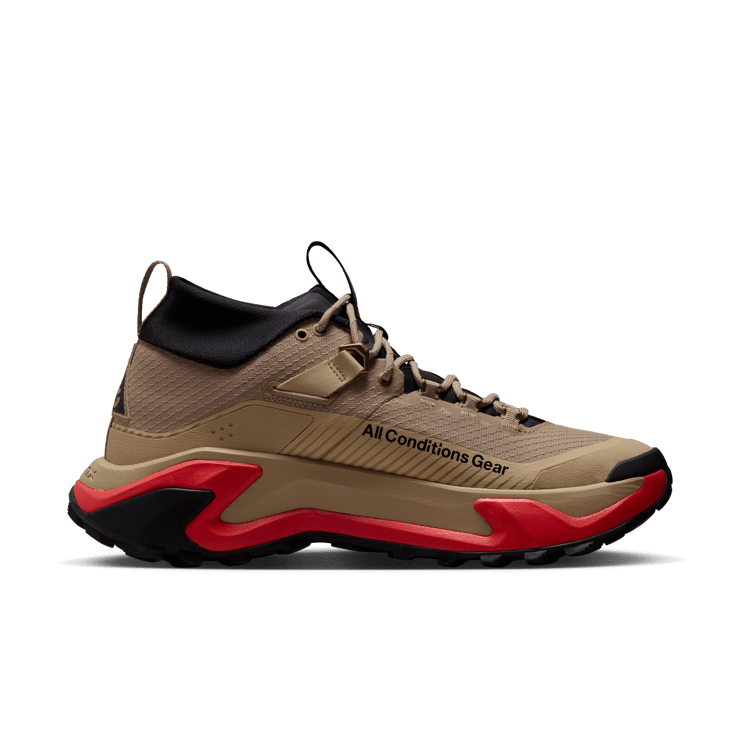 Nike ACG Zegama Hike British Khaki Angle 2