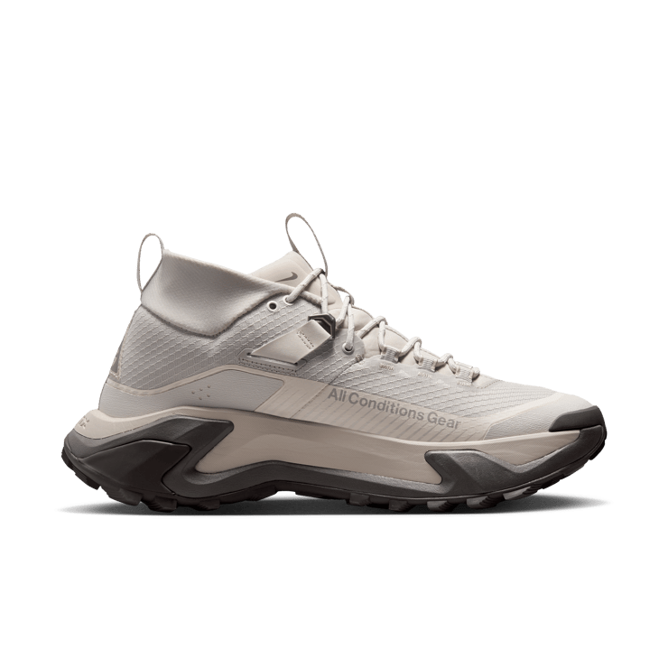 Nike ACG Zegama Hike Light Orewood Brown Angle 2