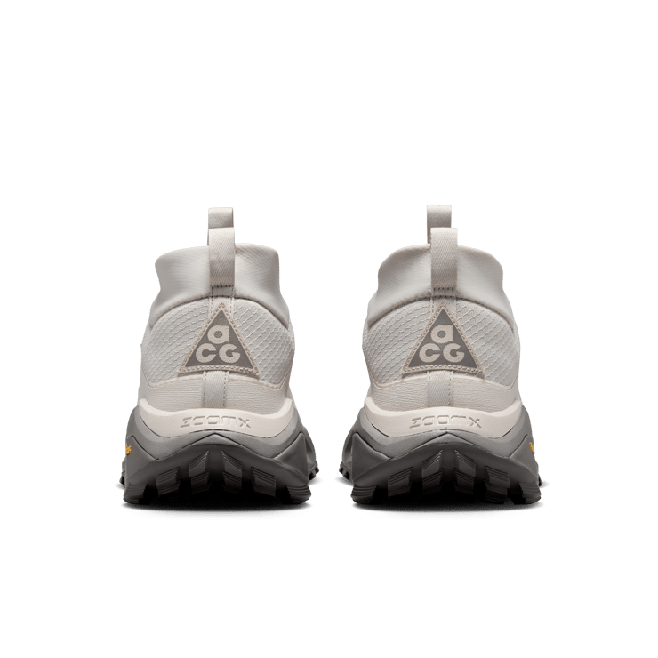 Nike ACG Zegama Hike Light Orewood Brown Angle 5
