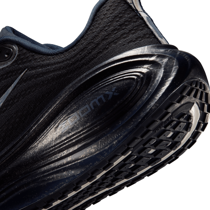Nike Vomero Plus Keely Hodgkinson (W) Angle 7