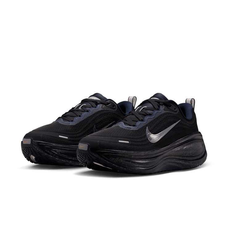 Nike Vomero Plus Keely Hodgkinson (W) Angle 4