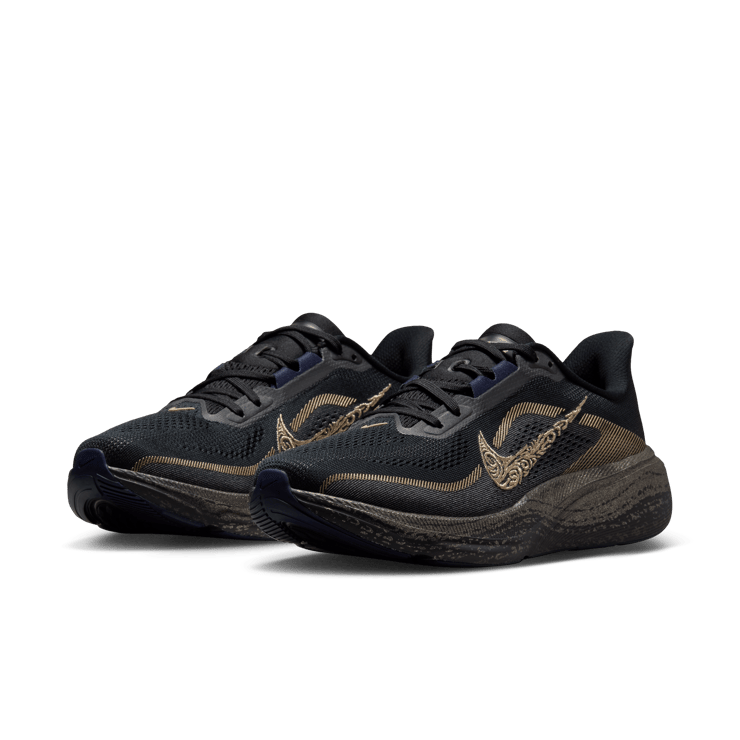 Nike Air Zoom Pegasus 42 Keely Hodgkinson (W) Angle 4