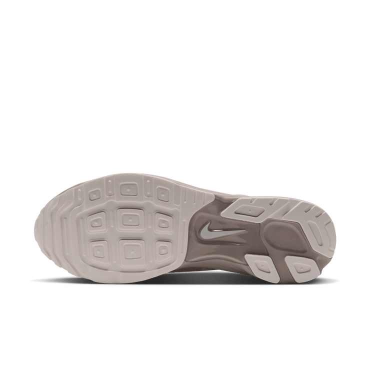 Nike Zoom Streak 3 Sail Cream (W) Angle 1