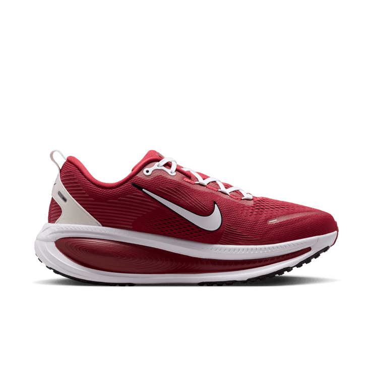 Nike Vomero 18 Oklahoma Angle 2