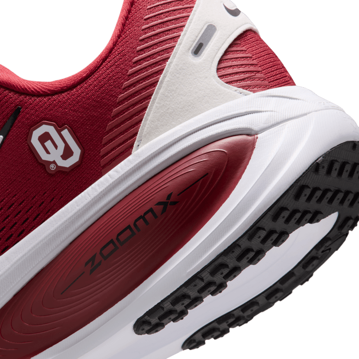 Nike Vomero 18 Oklahoma Angle 7