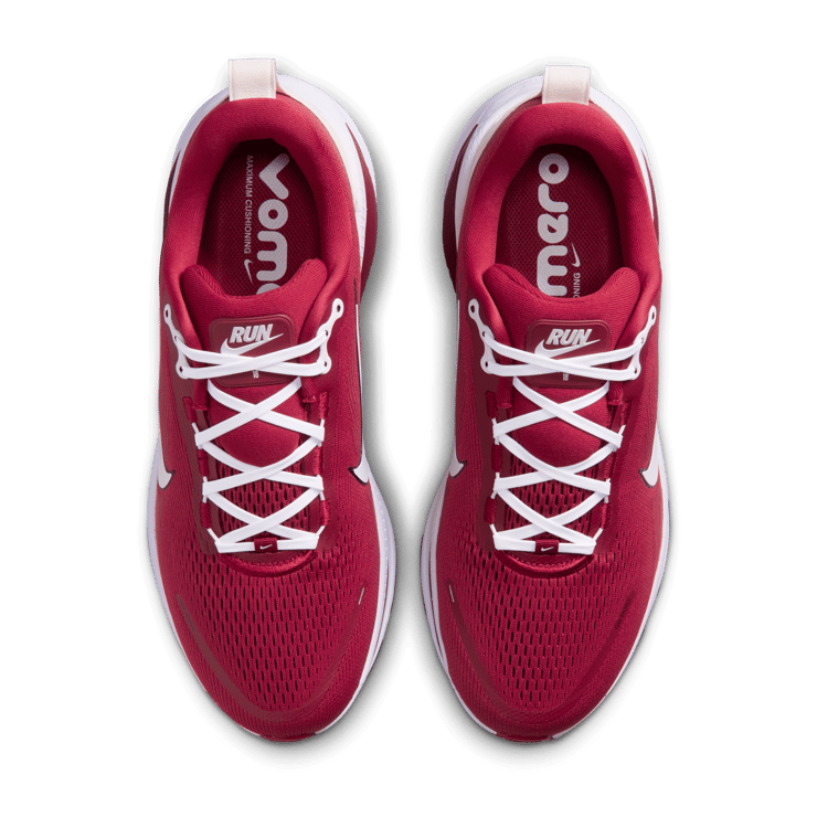 Nike Vomero 18 Arkansas Angle 3