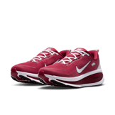Nike Vomero 18 Arkansas Angle 4