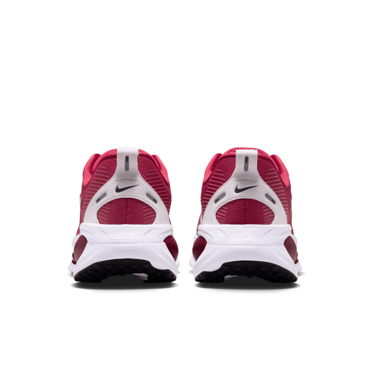 Nike Vomero 18 Arkansas Angle 5