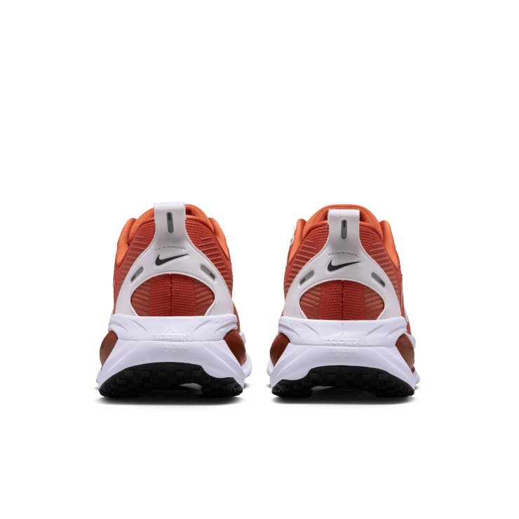 Nike Vomero 18 Texas Angle 5