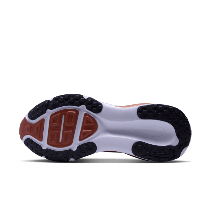 Nike Vomero 18 Texas Angle 1
