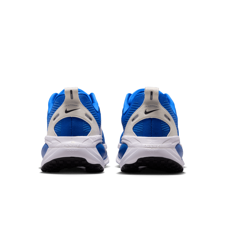 Nike Vomero 18 Kentucky Angle 5